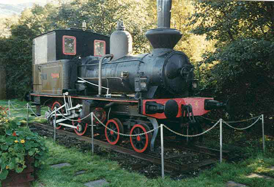 Bild 54 Lokdenkmal Achsfolge 2 C